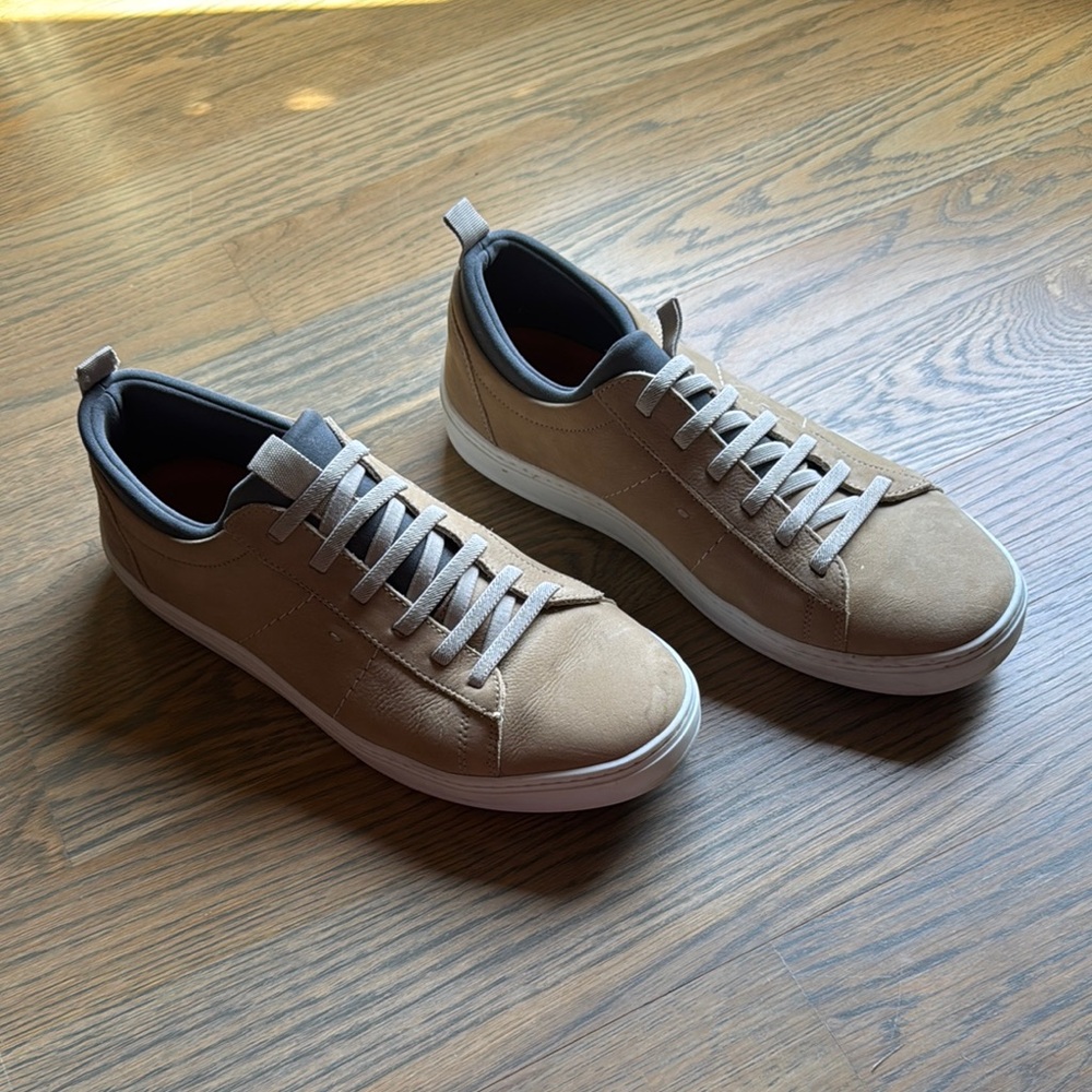 Men's Tan Sneakers